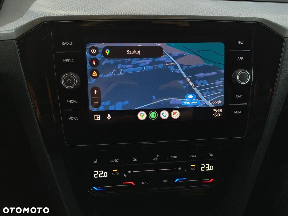 Volkswagen Passat - 34