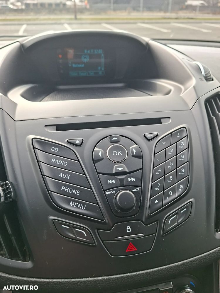 Ford Kuga 2.0 TDCi 2x4 SYNC - 8