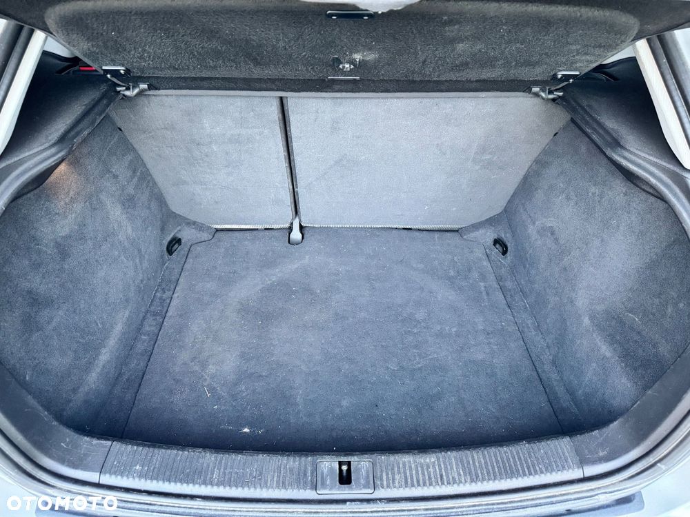 Audi A3 Sportback 2.0 TDI DPF Ambiente - 14