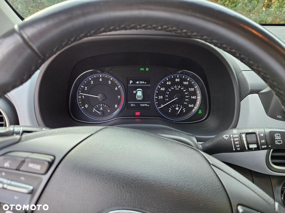 Hyundai Kona - 11
