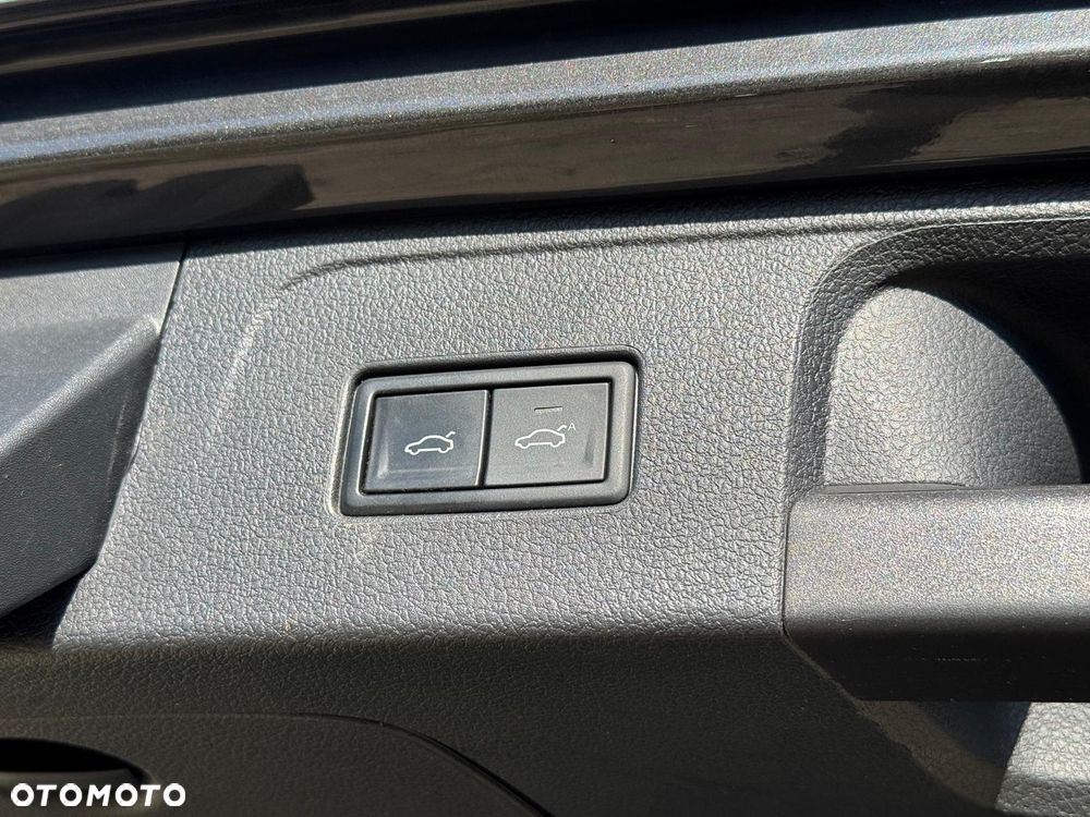 Volkswagen Passat 2.0 TDI SCR Style DSG - 14