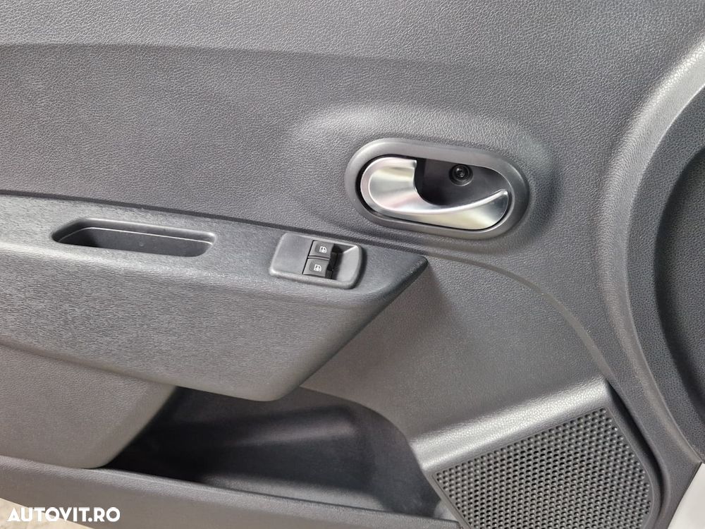 Dacia Dokker 1.5 Blue dCi Laureate - 11