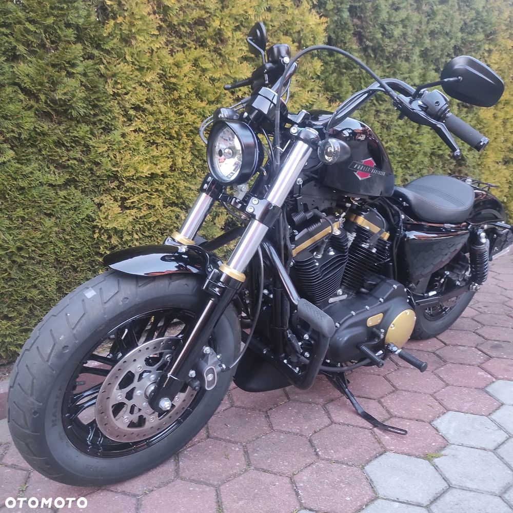 Harley-Davidson Sportster Forty-Eight - 4