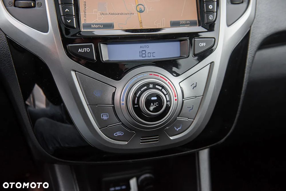 Hyundai ix20 1.6 CRDi blue YES Gold - 22