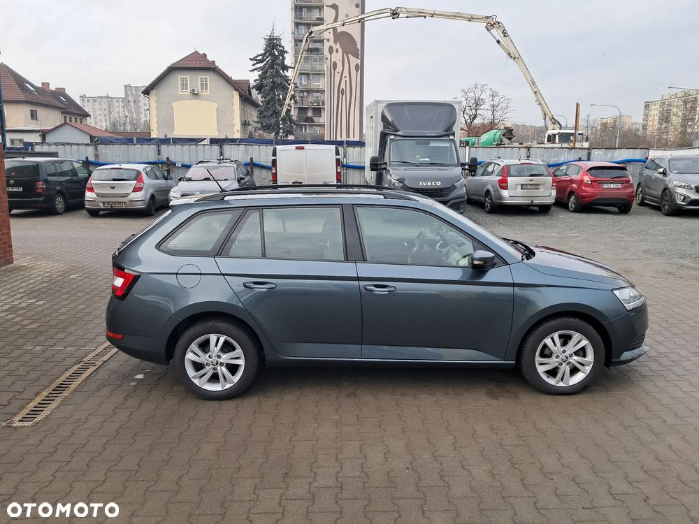 Skoda Fabia 1.0 TSI Ambition - 6