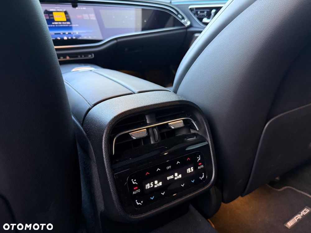 Mercedes-Benz Klasa E 220 d mHEV 4-Matic AMG 9G-Tronic - 11