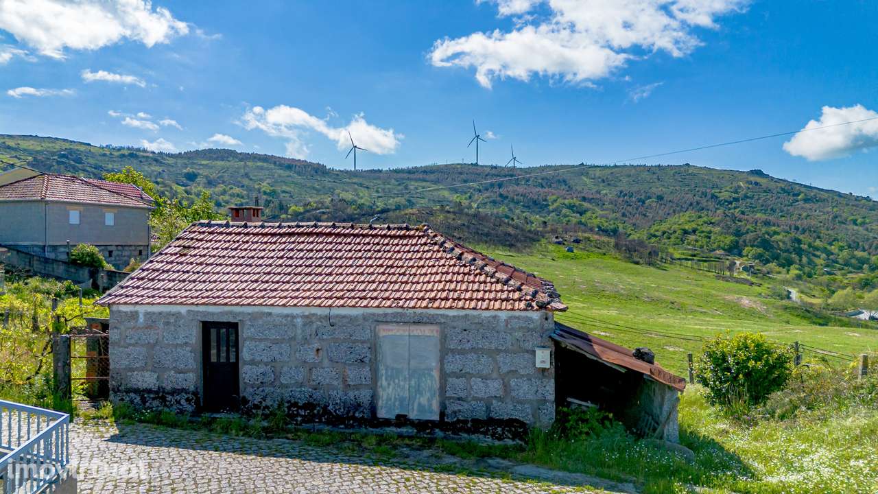 Moradia para Restaurar T1 Venda em Loivos do Monte,Baião - Grande imagem: 4/24