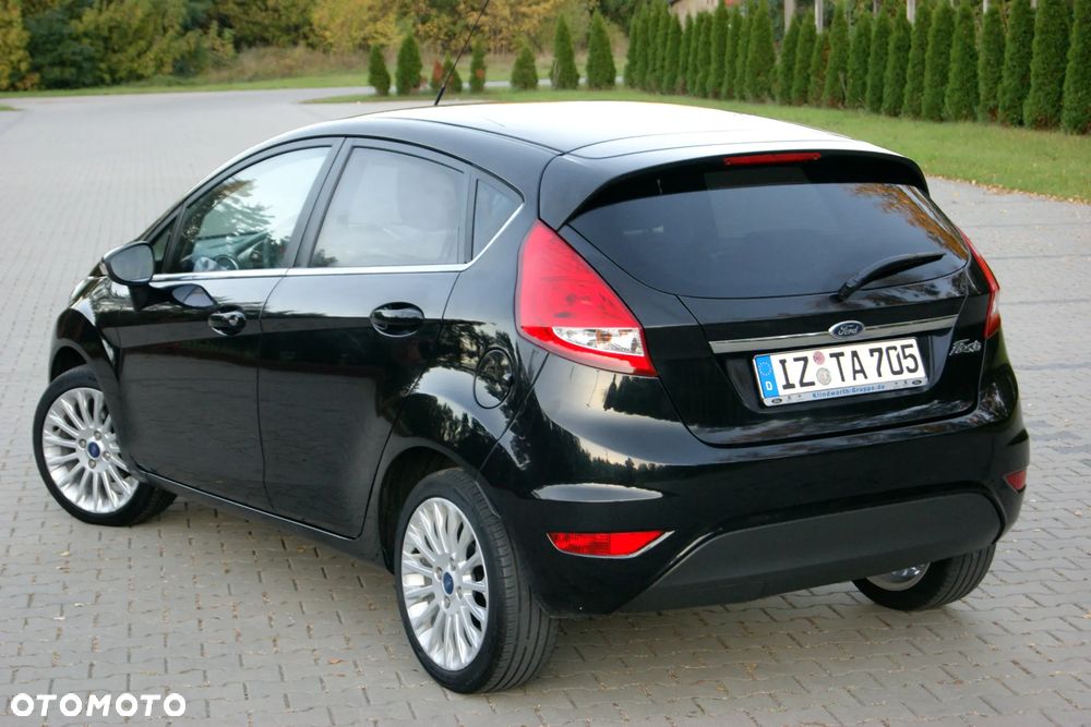 Ford Fiesta - 18