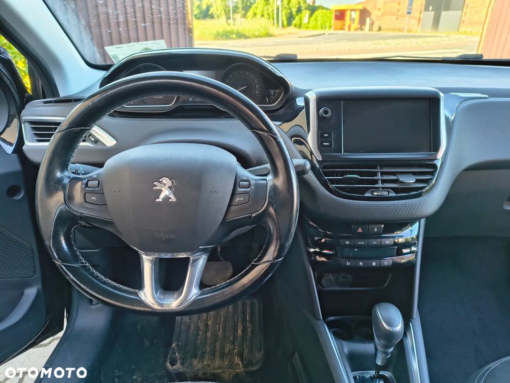 Peugeot 208 - 20