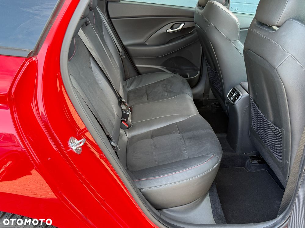 Hyundai i30 1.5 T-GDI 48V-Hybrid DCT N-Line - 18