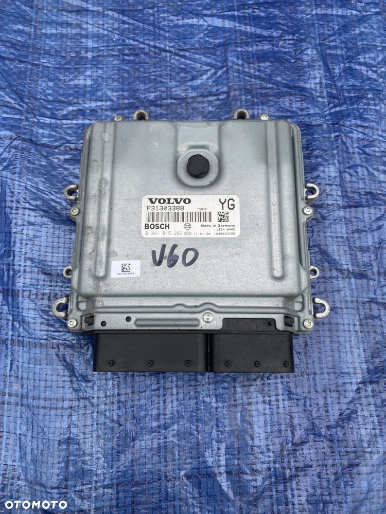 KOMPUTER STEROWNIK SILNIKA ECU VOLVO V60 2.0d D3 AUTOMAT 10-18r  P31303388 - 1