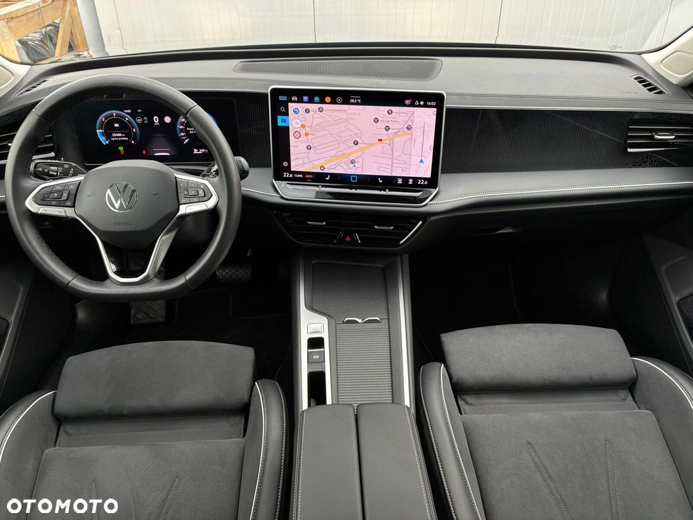 Volkswagen Passat - 11