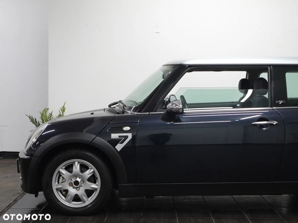MINI ONE Seven - 17