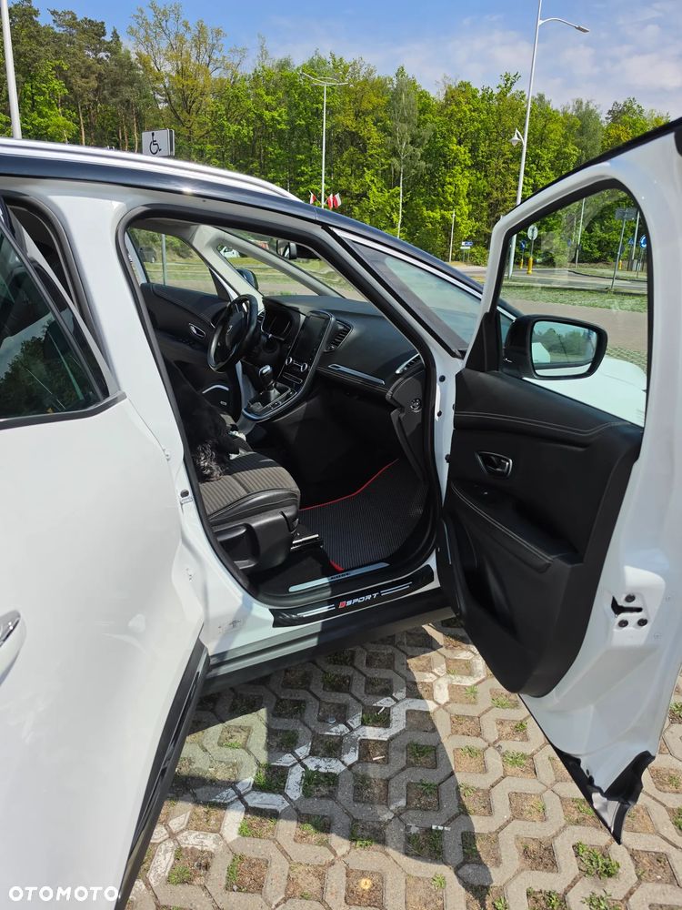 Renault Grand Scenic Gr 1.2 TCe Energy Bose - 6
