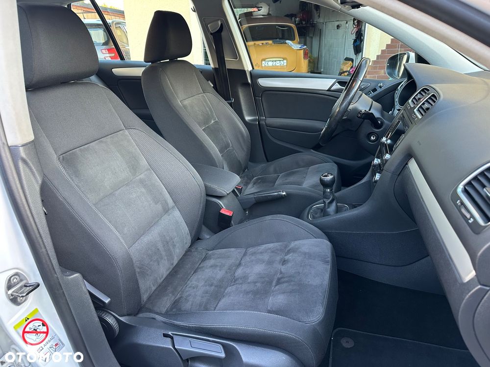 Volkswagen Golf 1.4 TSI Highline - 26