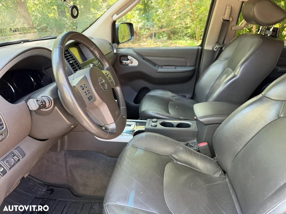 Nissan Pathfinder 2.5 dCi DPF All Mode 4X4 SE Aut. - 27