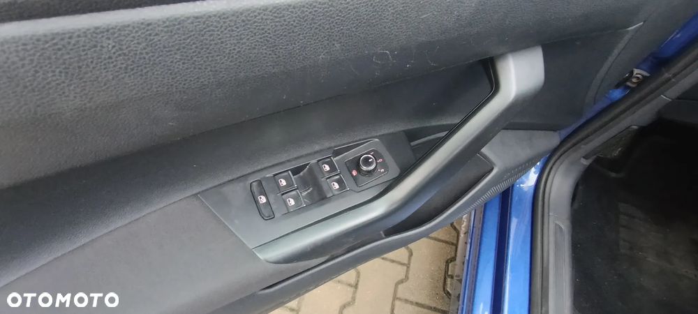 Volkswagen Polo 1.0 TSI OPF DSG R-Line - 25