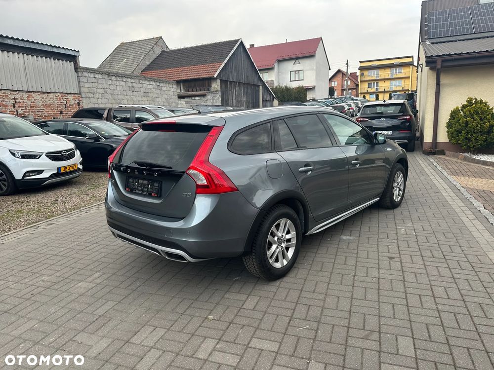 Volvo V60 Cross Country - 4
