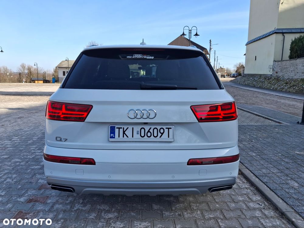 Audi Q7 - 8