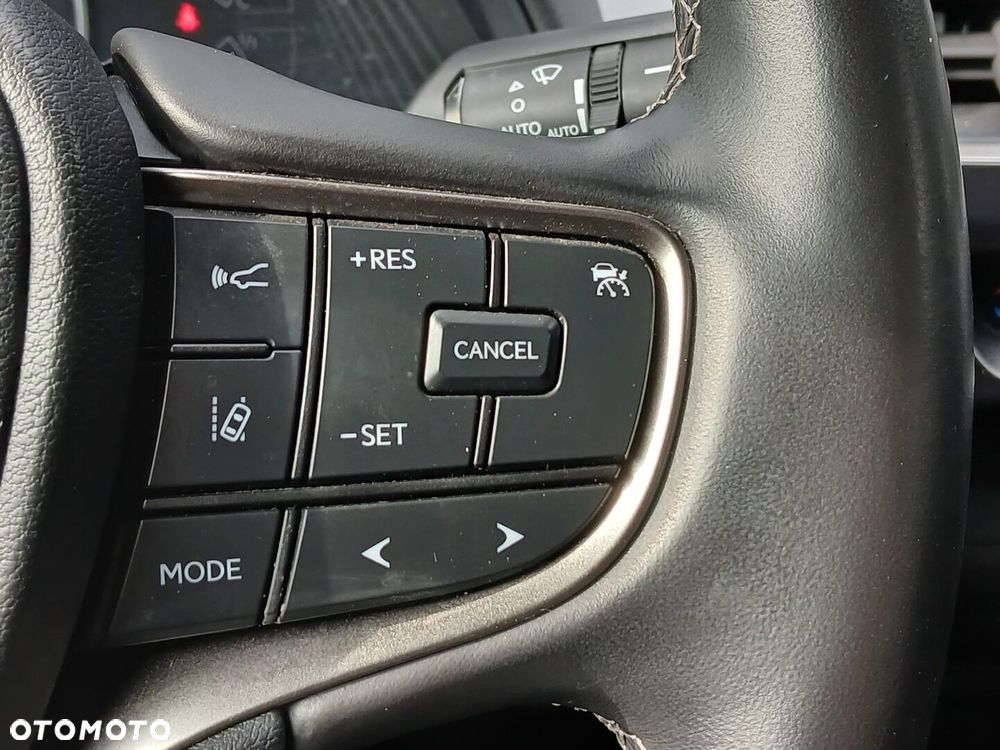 Lexus UX 250h GPF F Impression 2WD - 31