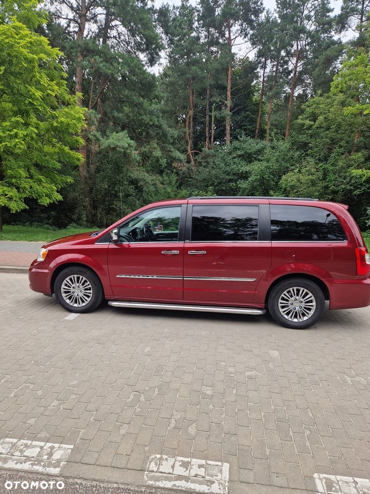 Chrysler Town & Country 3.6 Touring - 19