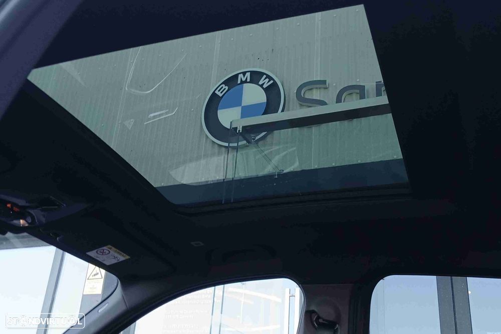 BMW iX2 xDrive30 - 17