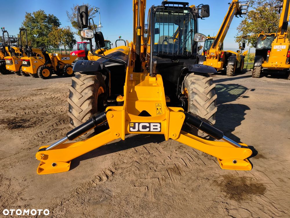 JCB 533-105 2016R - 11