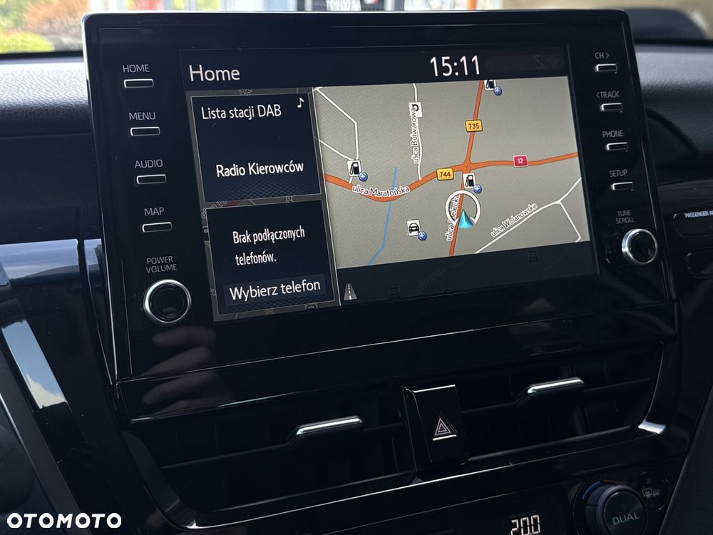 Toyota Camry 2.5 Hybrid Executive CVT - 22