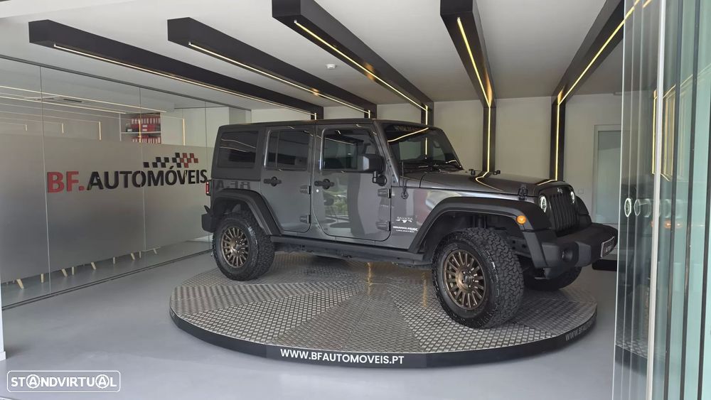 Jeep Wrangler Unlimited 2.8 CRD Sahara AT - 11