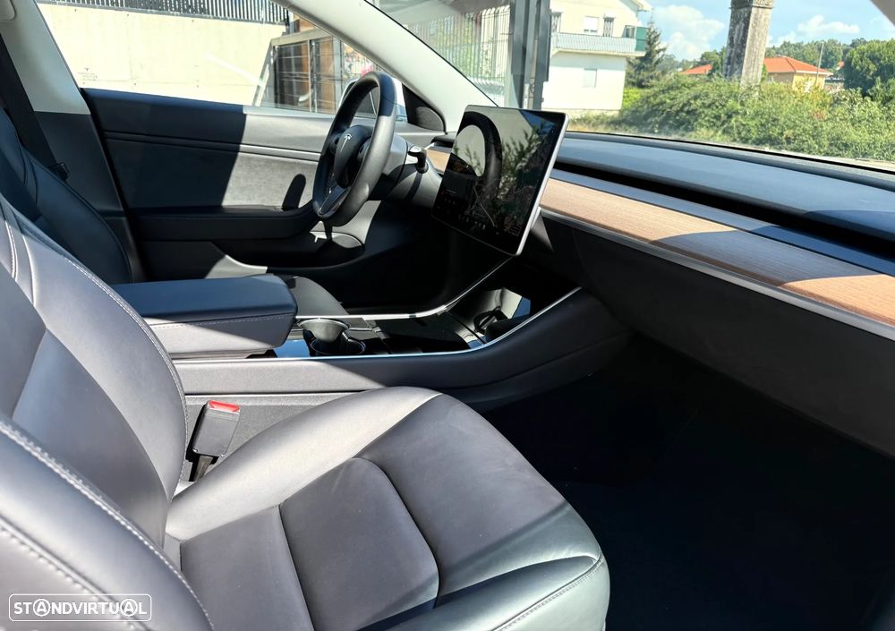Tesla Model 3 Long Range Tração Integral - 32