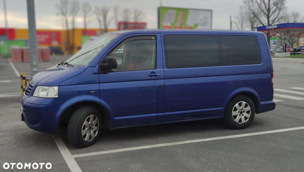 Volkswagen Transporter - 1