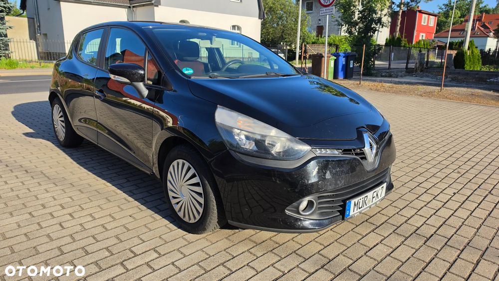 Renault Clio 1.2 16V 75 Life - 4