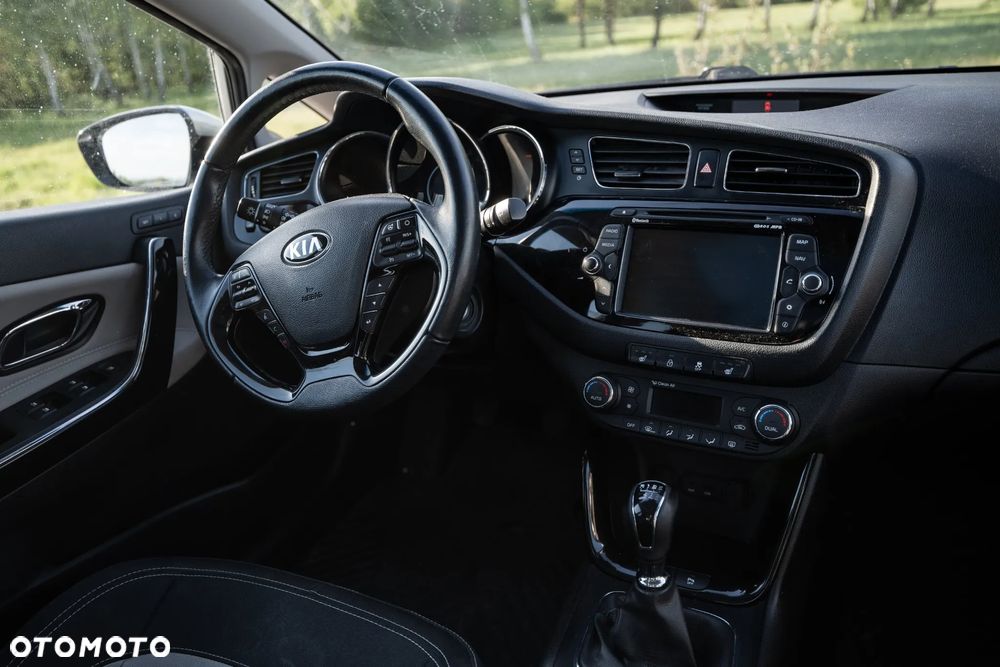 Kia Ceed 1.6 CRDi Business Line - 11