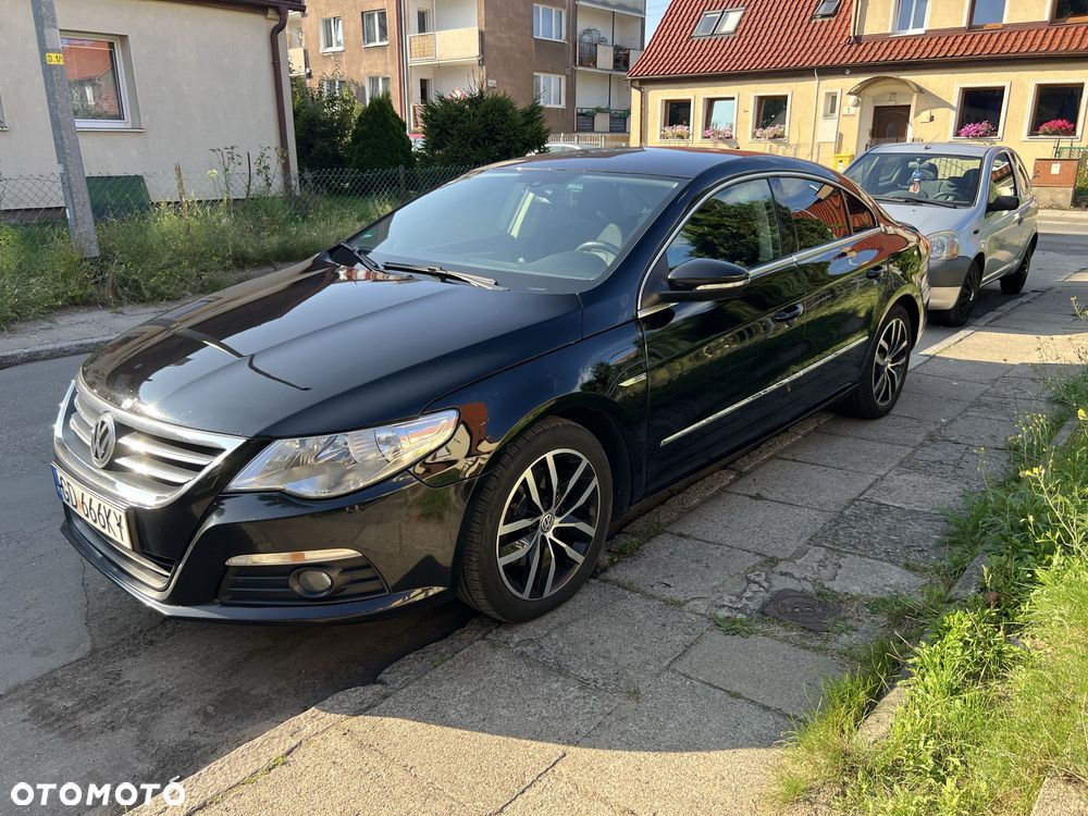 Volkswagen Passat CC - 1