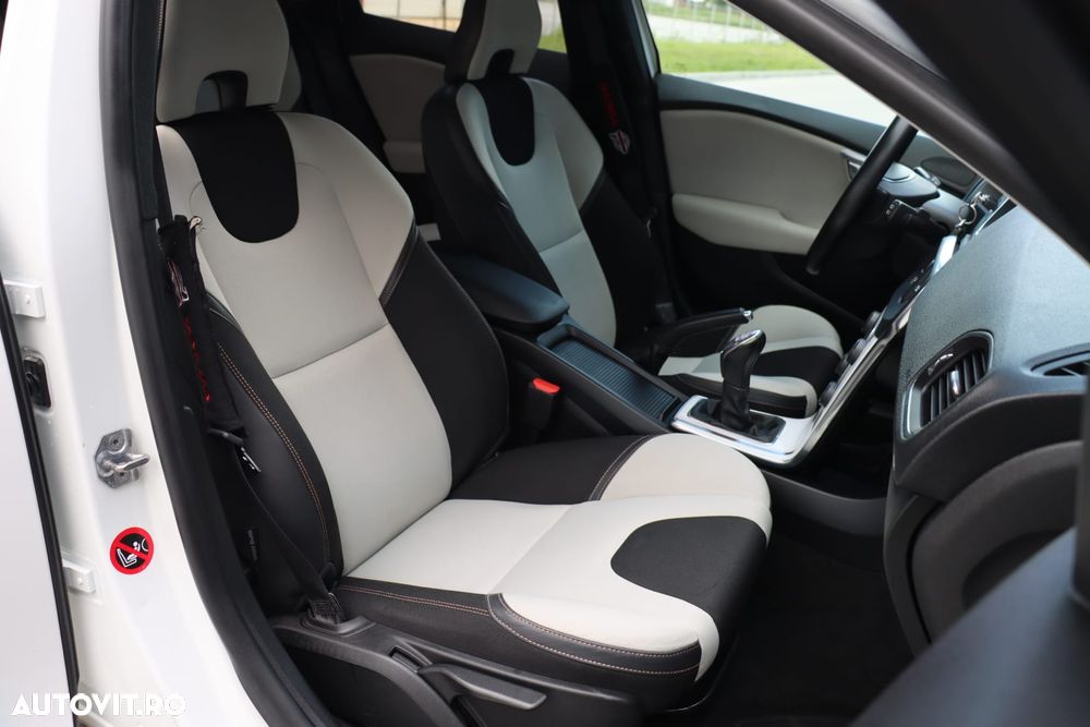 Volvo V40 - 7