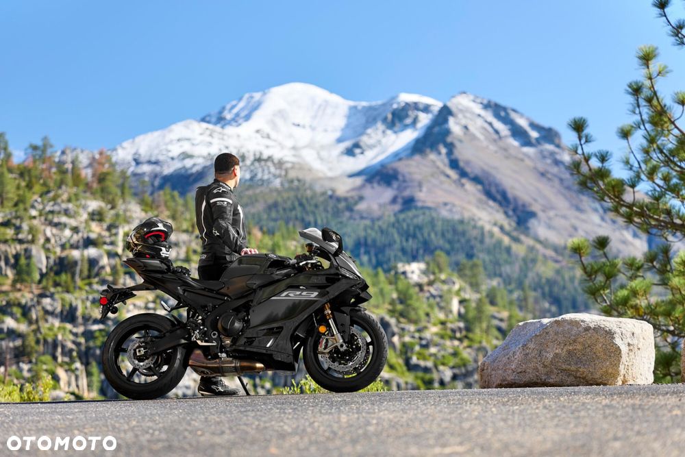 Yamaha R9 - 3