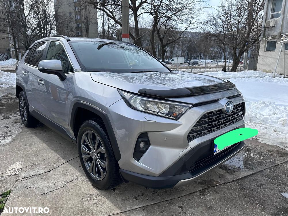 Toyota RAV4 - 1