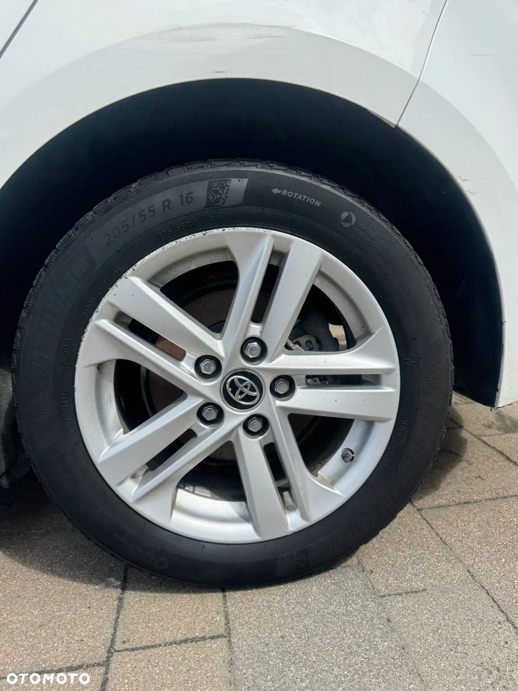 Toyota Corolla 1.8 Business Edition - 9