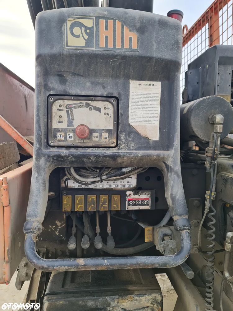Case 695 ST - 21