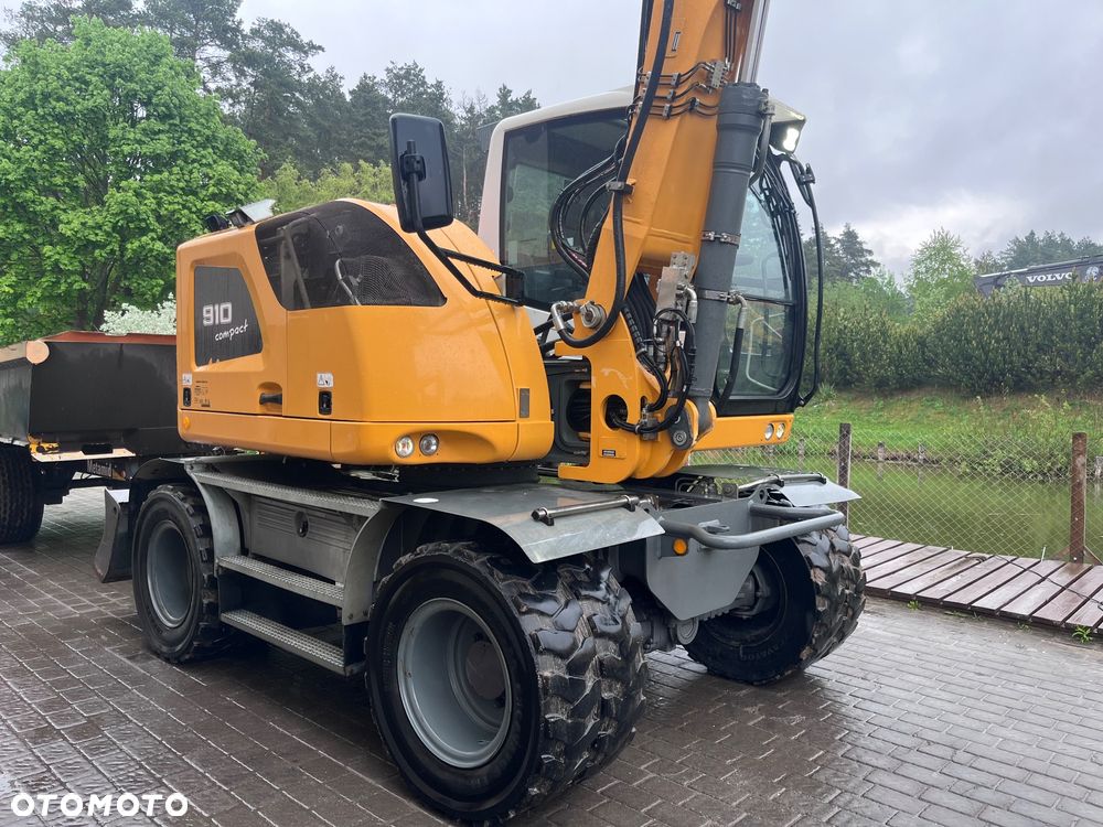 Liebherr A 910 Compact - 6