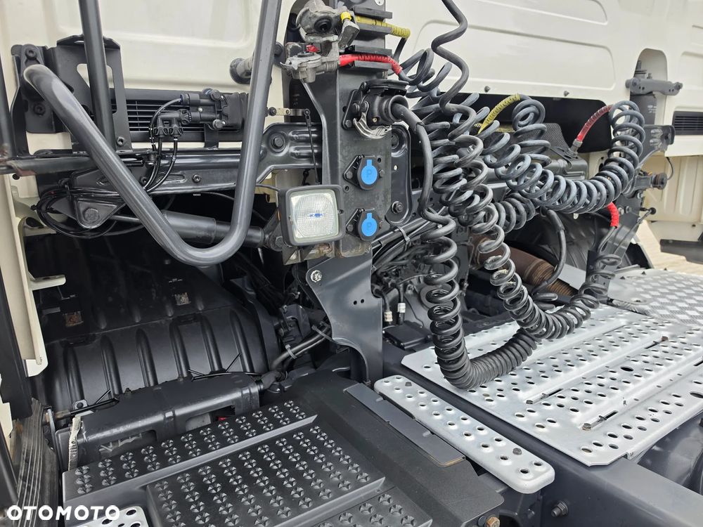 Scania R 450 /RETARDER / LED / NAWI / KLIMA POSTOJOWA  STAN BARDZO DOBRY !!! - 25