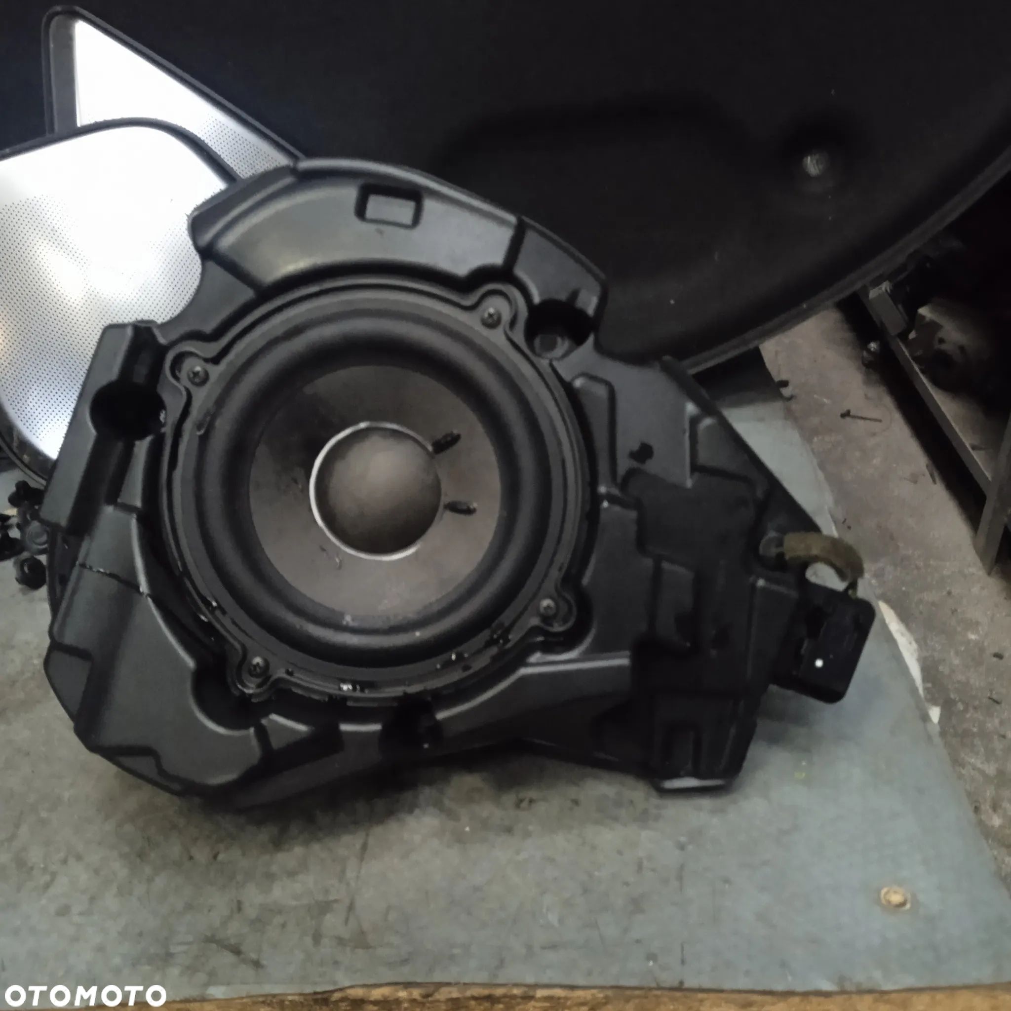 Głośnik tylny prawy A6 C7 Bang&Olufsen 4G0035302 - 1