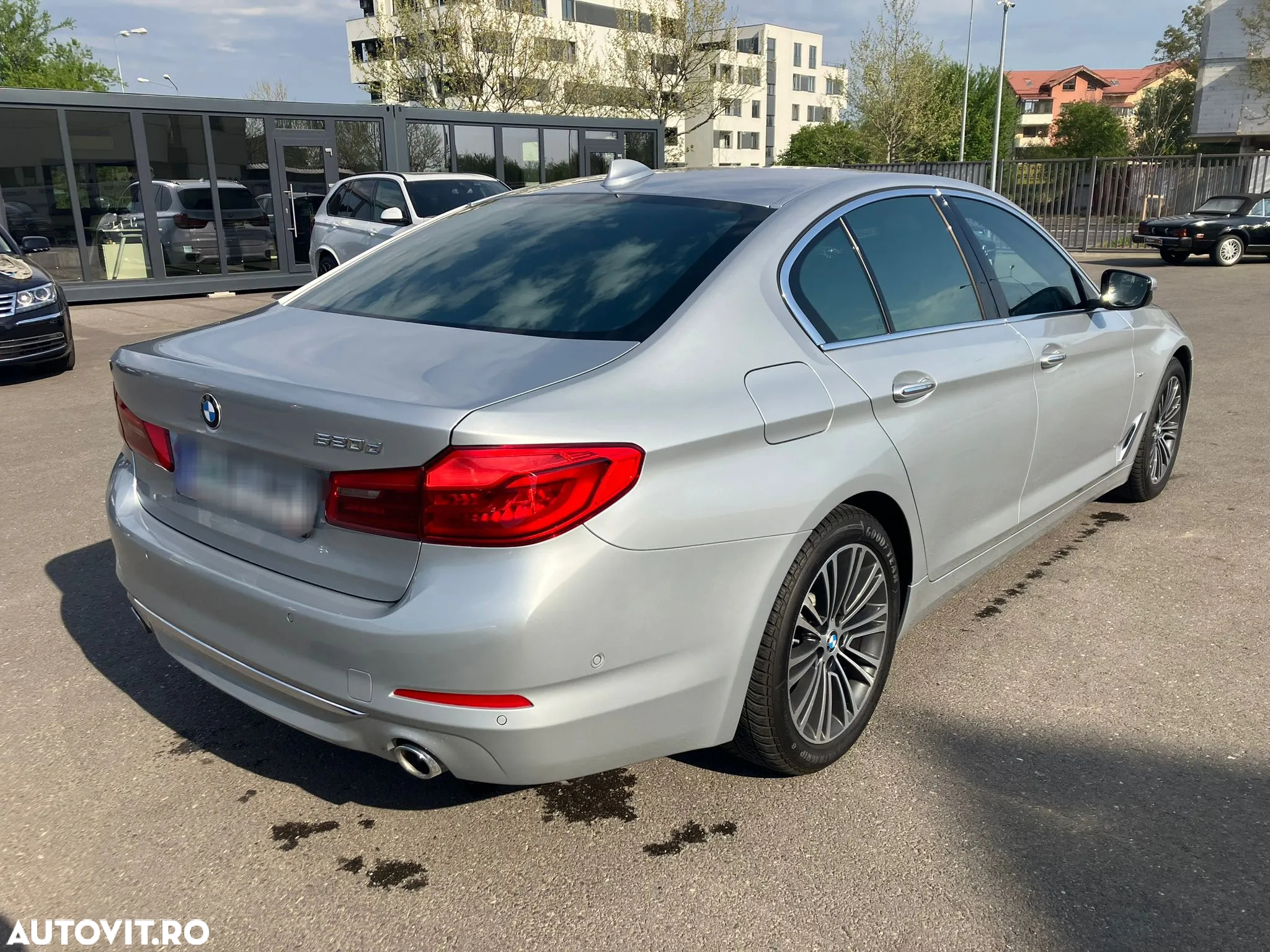 BMW Seria 5 520d AT - 4