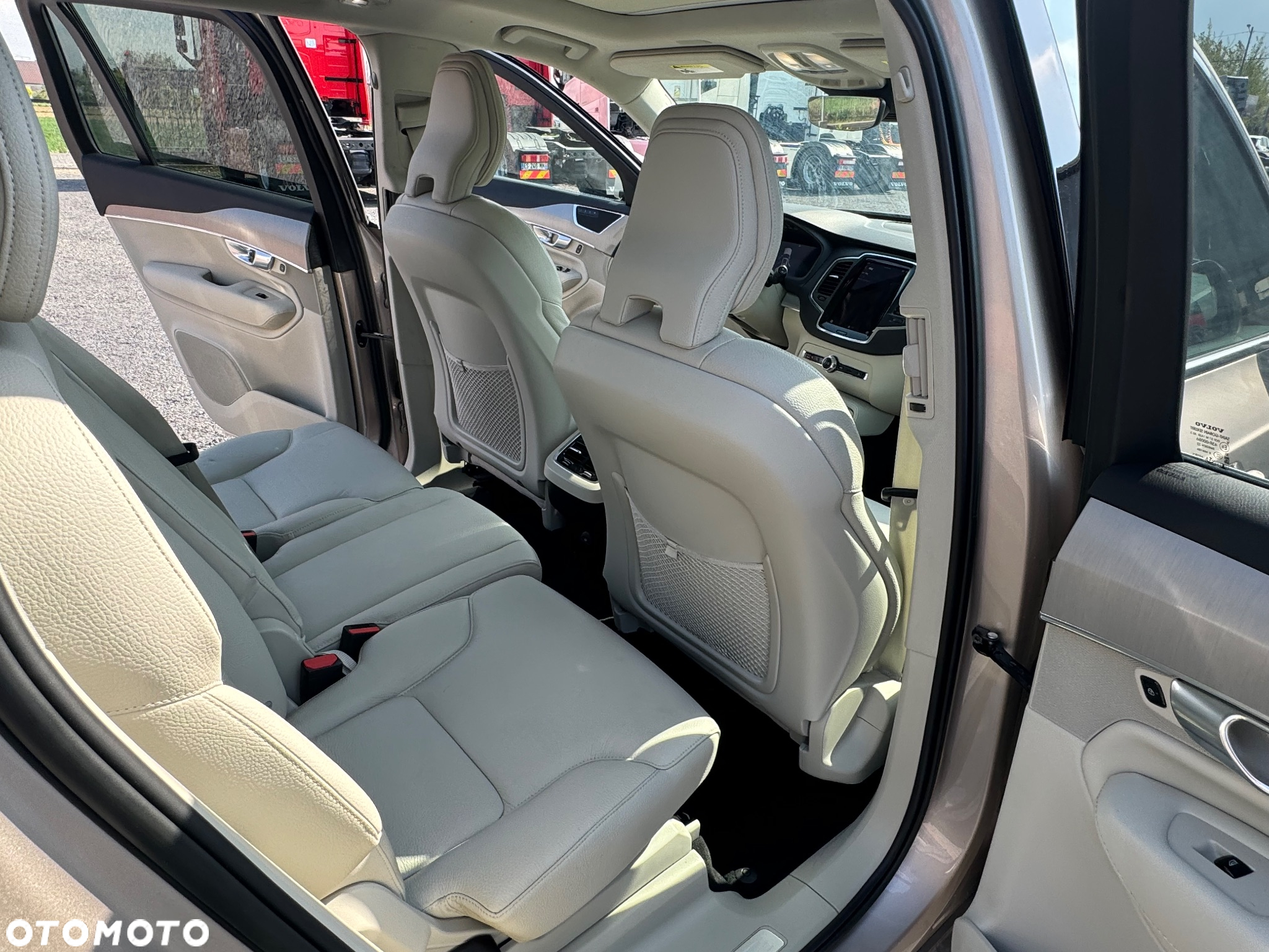 Volvo XC 90 - 15