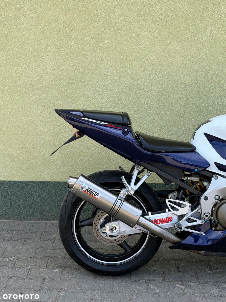 Honda CBR - 9