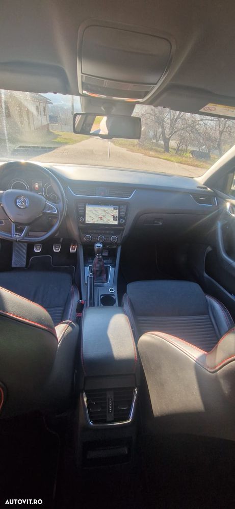Skoda Octavia 2.0 TDI RS - 6