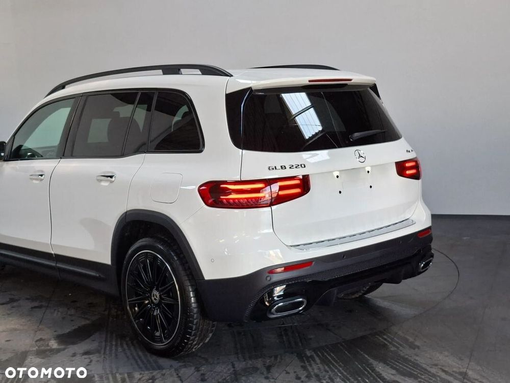 Mercedes-Benz GLB - 8