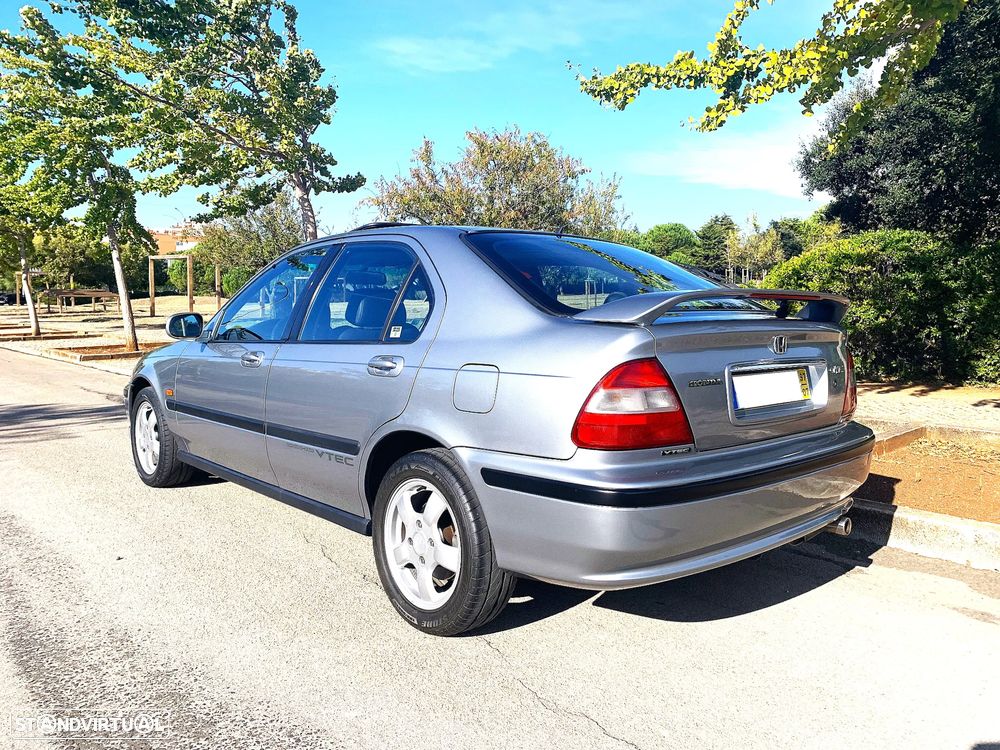 Honda Civic 1.8 VTi - 1