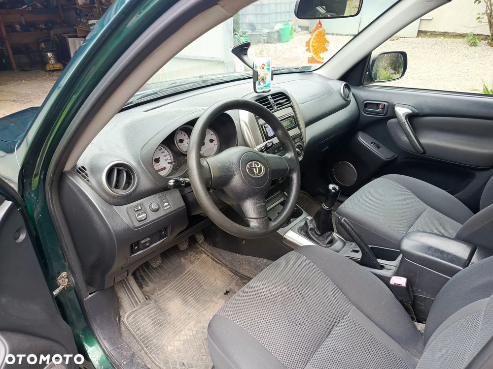 Toyota RAV4 2.0 VVT-i 4x4 - 6