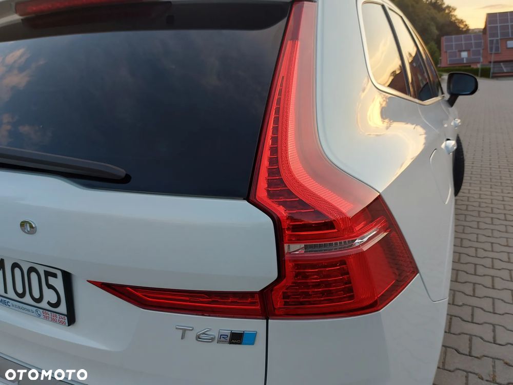 Volvo XC 60 T6 AWD R-Design - 19